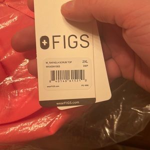 XXL womens fig top, half button up Neon Pink never worn fig bottoms jogger style